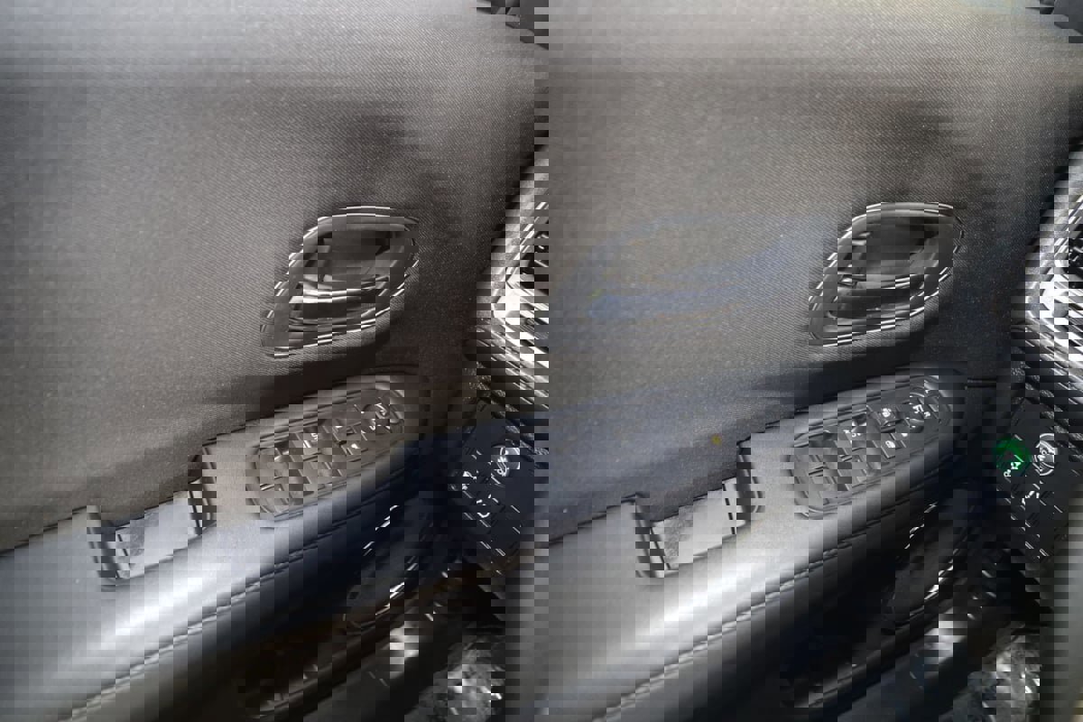 Used 2018 Honda HR-V EX image 27