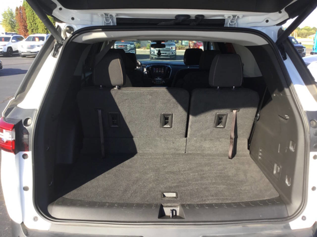 Used 2019 Chevrolet Traverse LT image 10
