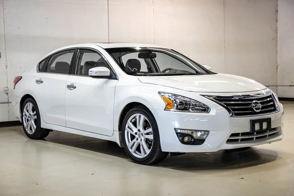 Used 2015 Nissan Altima 3.5 SL FWD image 7