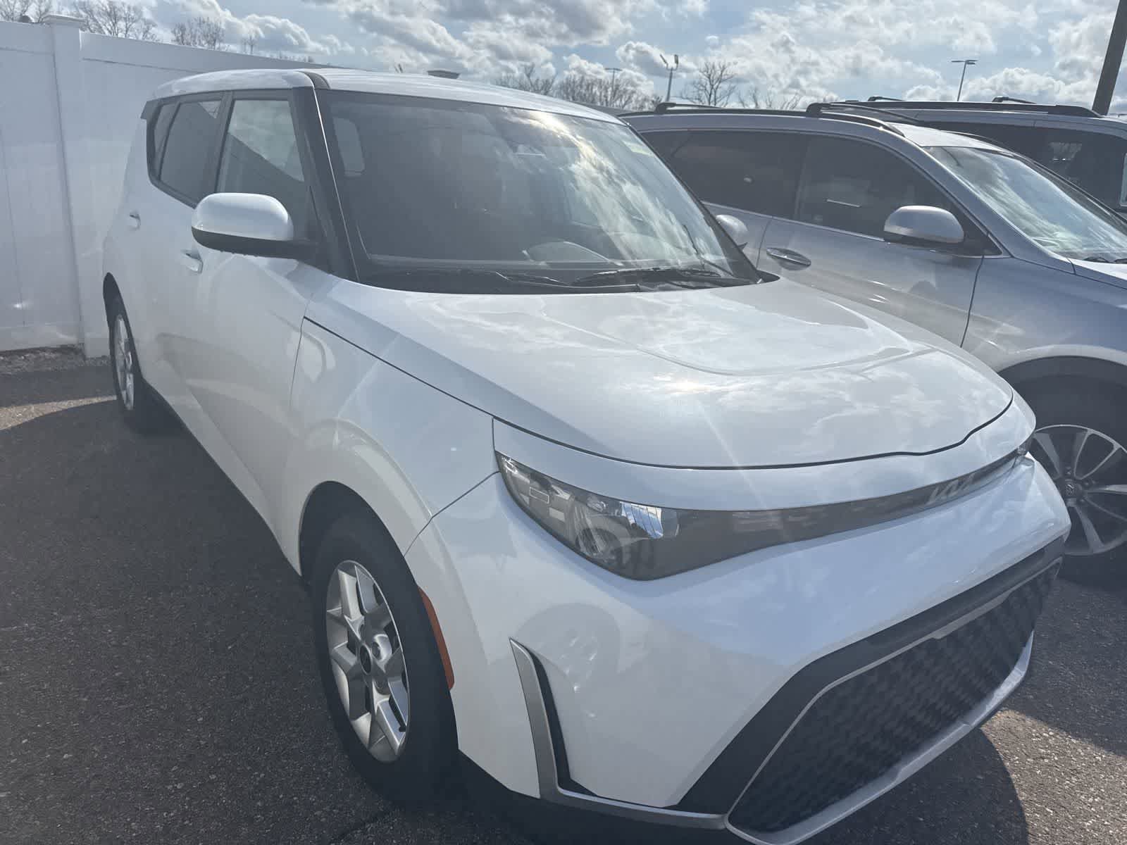 Used 2024 Kia Soul LX w/ Option Group 015 image 21