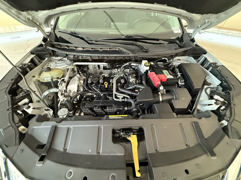 Used 2021 Nissan Rogue SV image 43