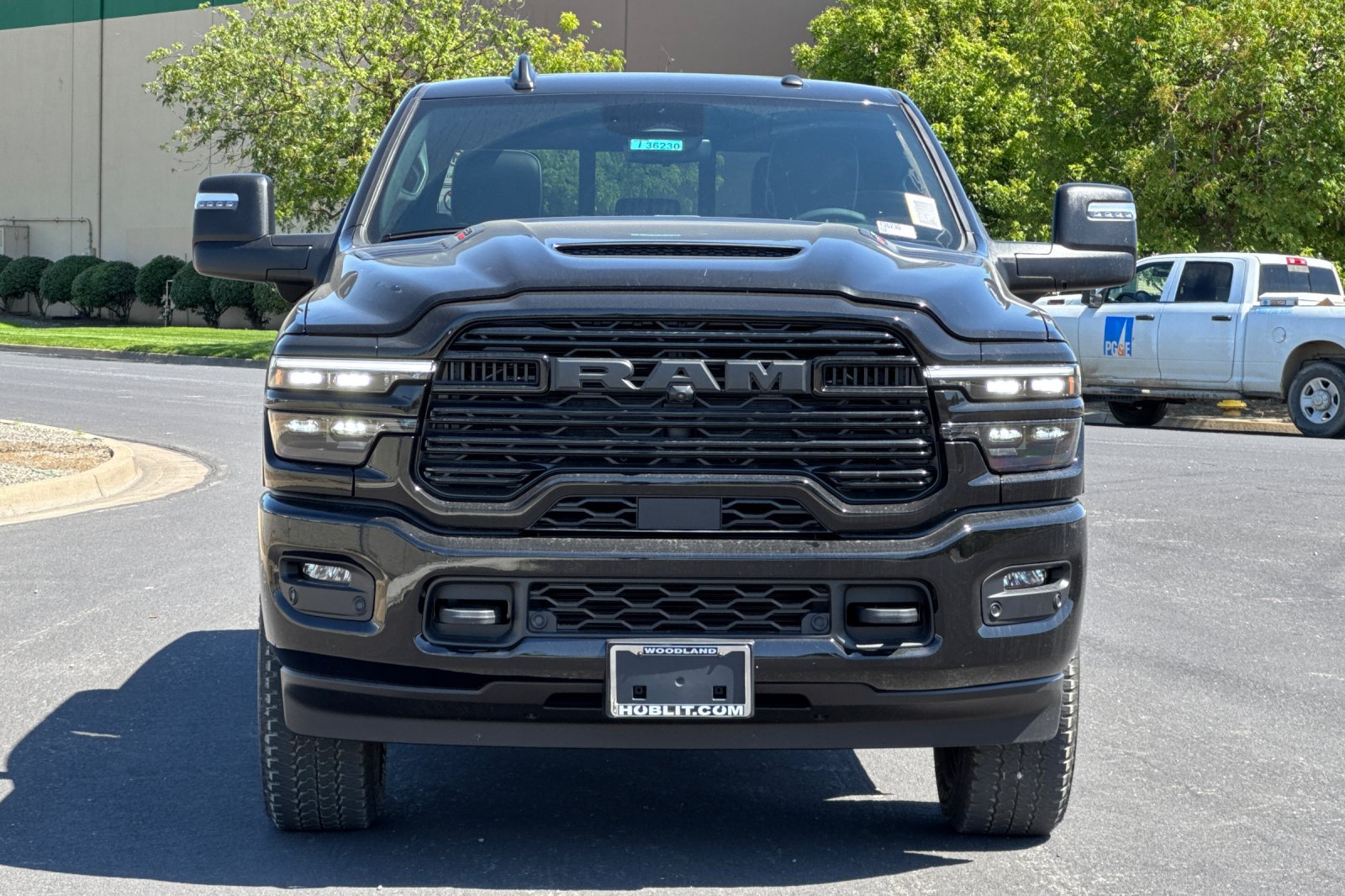 New 2026 RAM 2500 Laramie AWD/4WD image 8