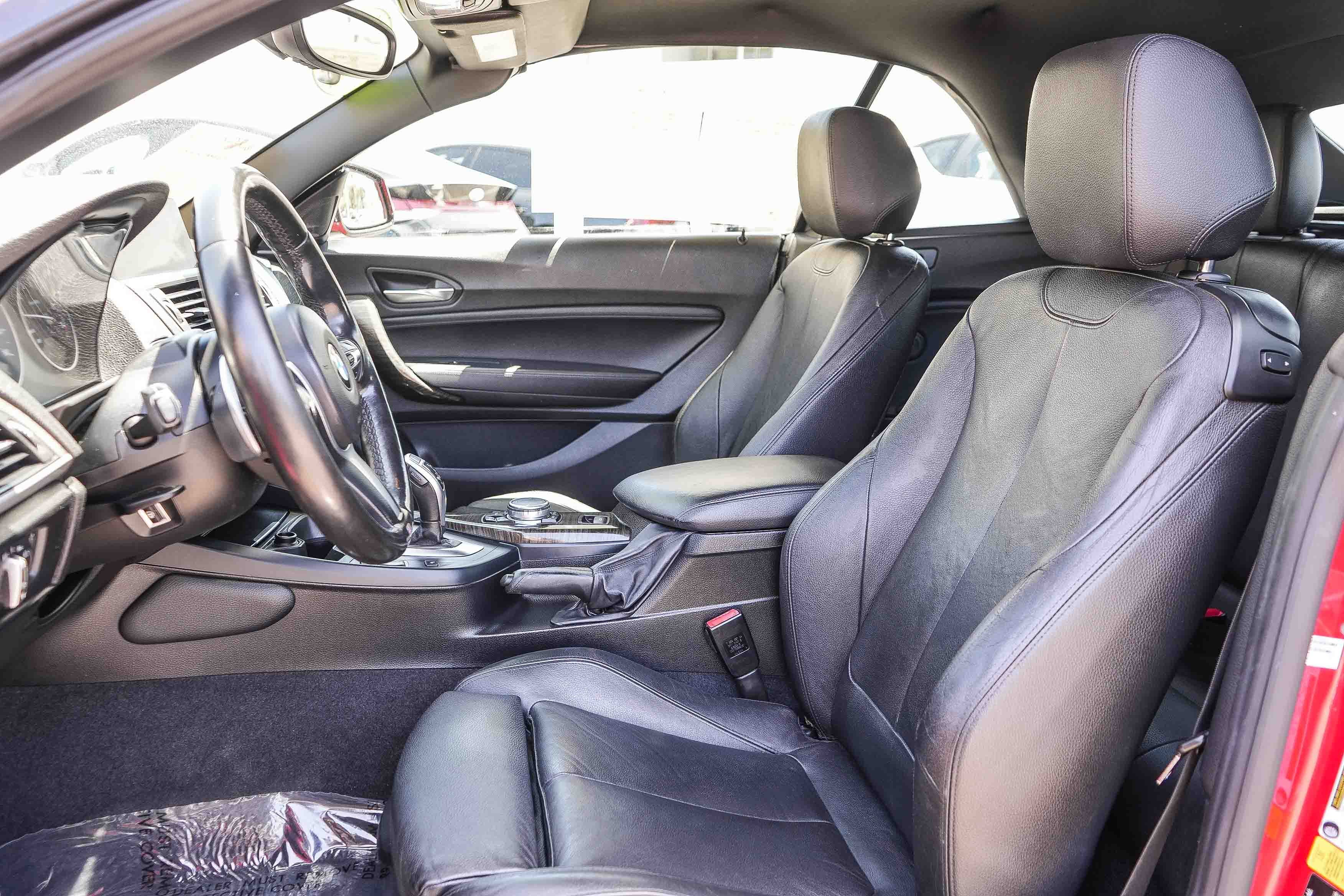 Used 2016 BMW M235i Convertible RWD image 23