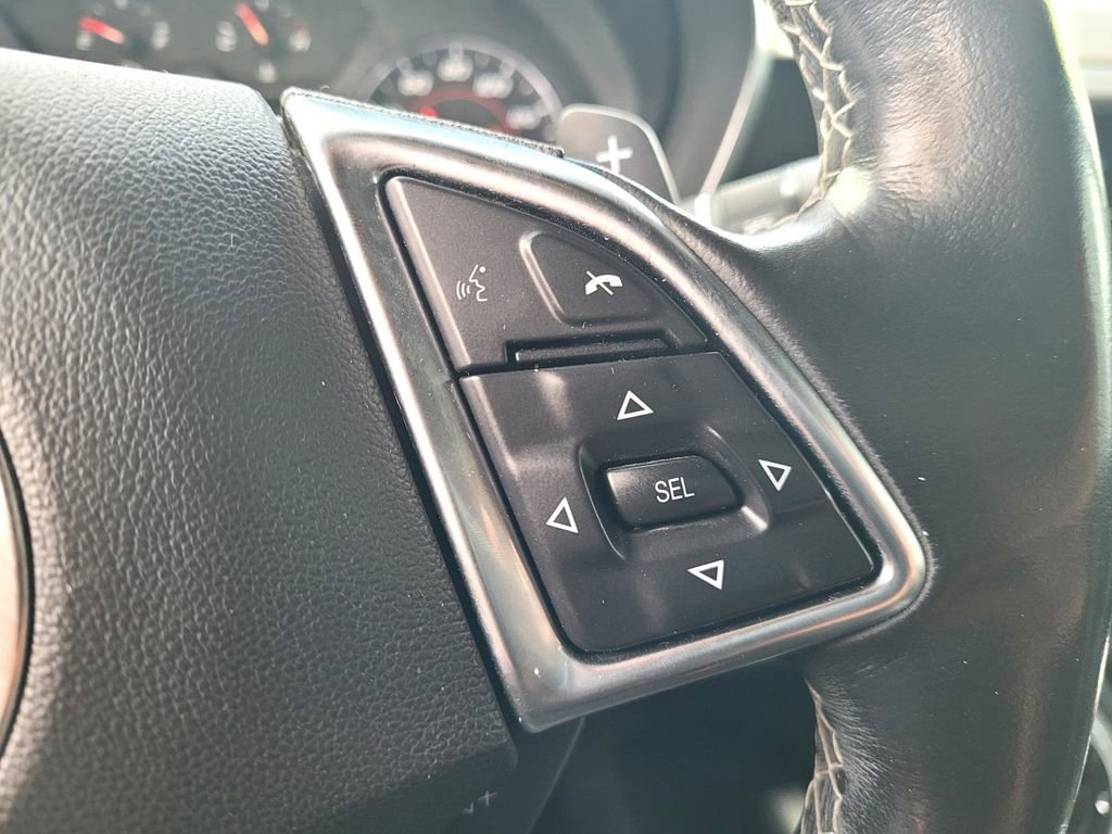 Used 2018 Chevrolet Camaro LT RWD image 23