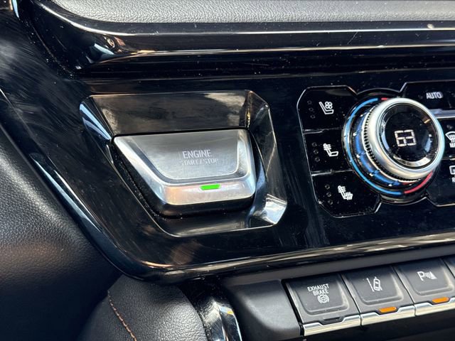 Used 2024 GMC Sierra 2500 AT4 w/ AT4 Preferred Package image 8