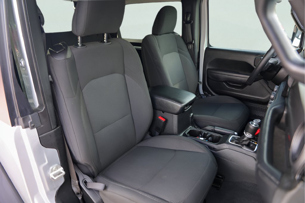 Used 2023 Jeep Wrangler Sport AWD/4WD image 28