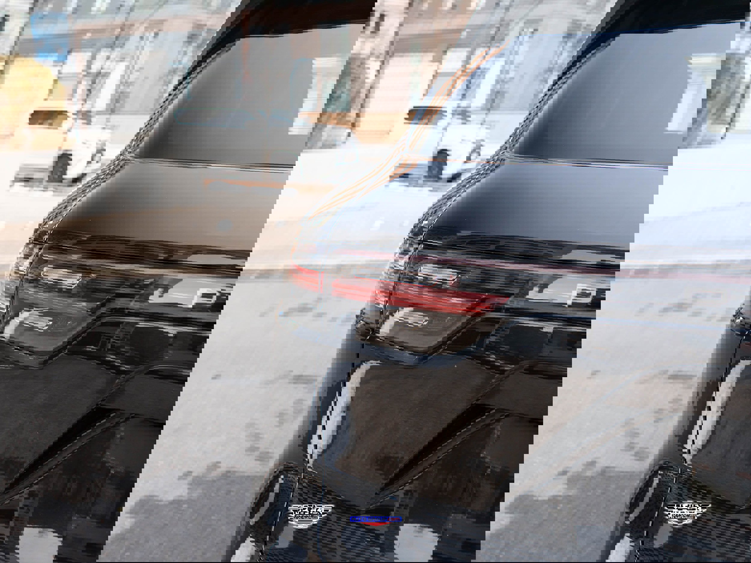 Used 2022 Porsche Cayenne Platinum Edition image 50