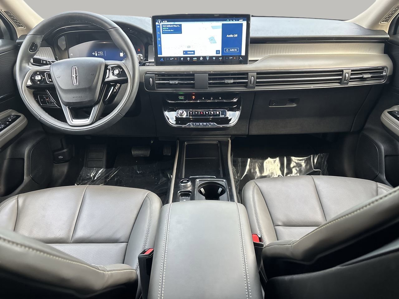 Used 2025 Lincoln Corsair FWD w/ Equipment Group 101A image 8