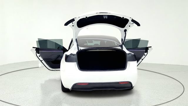 Used 2025 Tesla Model 3 RWD image 17