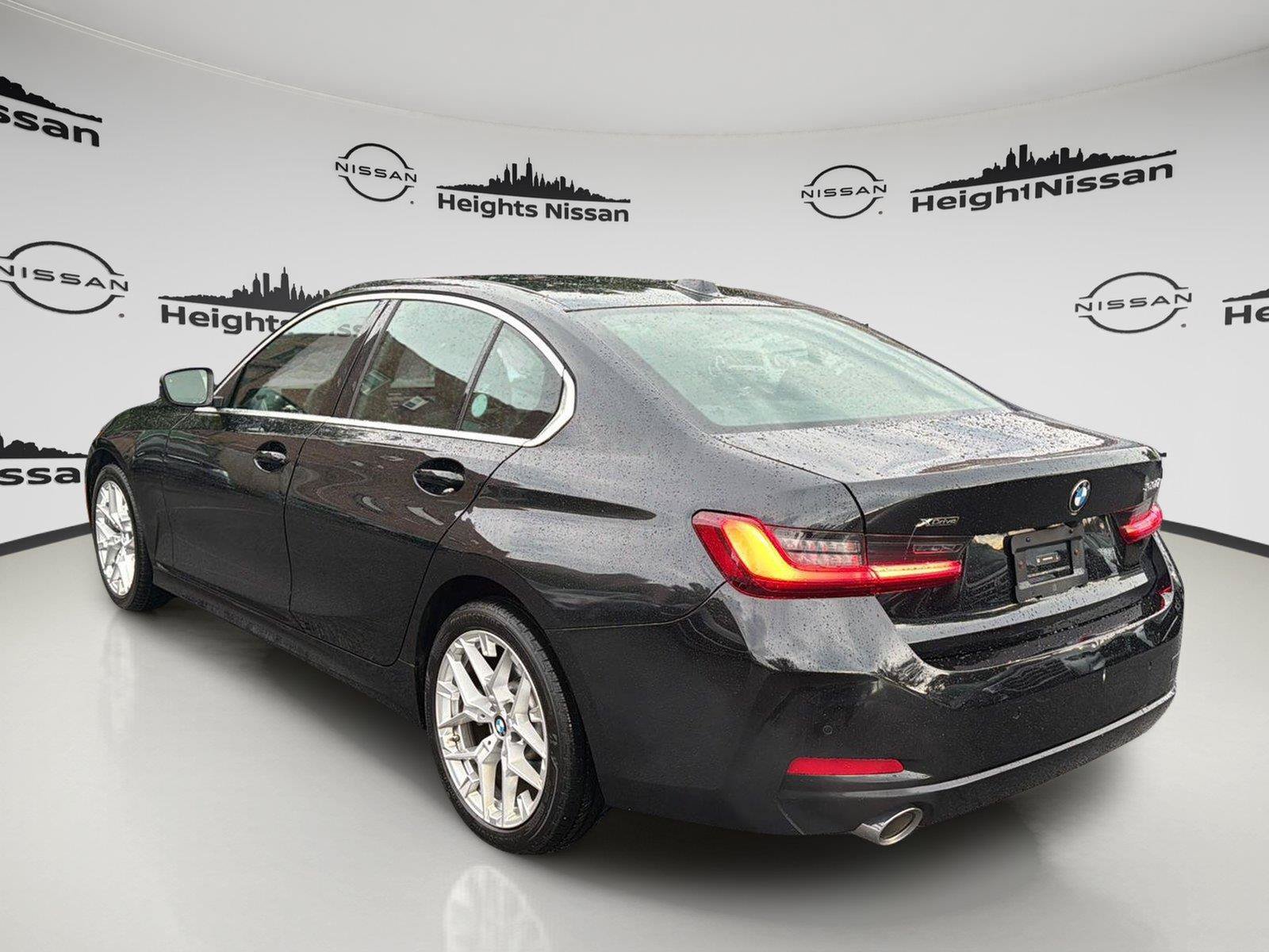 Used 2026 BMW 330i xDrive Sedan AWD/4WD image 3