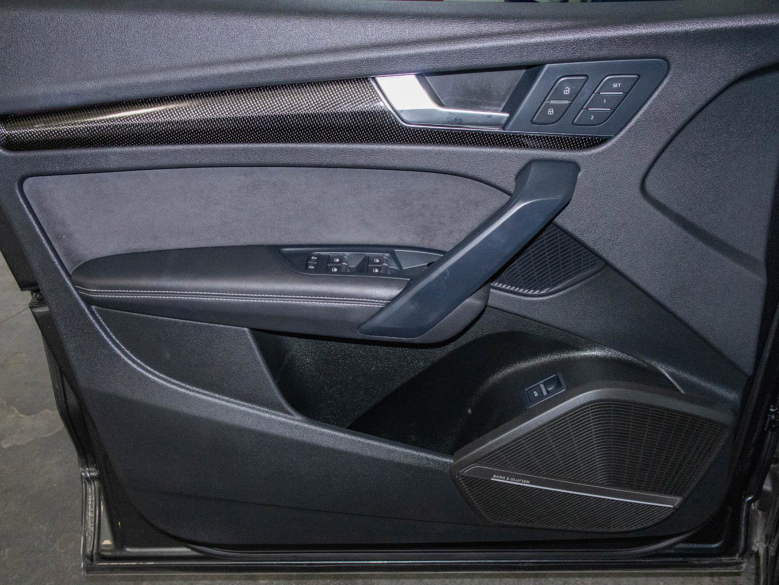 Used 2023 Audi SQ5 Prestige w/ Prestige Package image 11