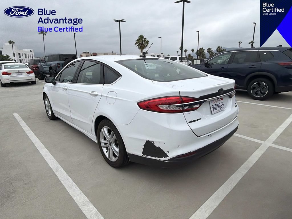 Used 2018 Ford Fusion SE w/ Fusion SE Technology Package FWD image 11