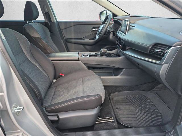 Used 2022 Nissan Rogue SV AWD/4WD image 19