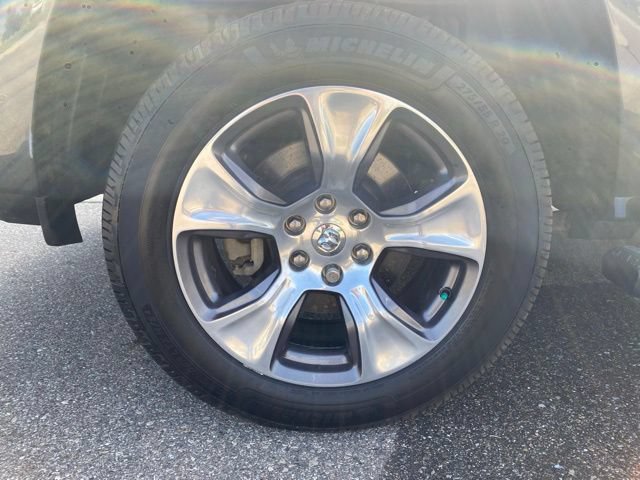 Used 2020 RAM 1500 Laramie AWD/4WD image 39