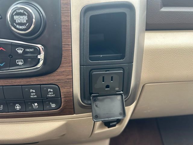 Used 2017 RAM 1500 Laramie w/ Convenience Group AWD/4WD image 29