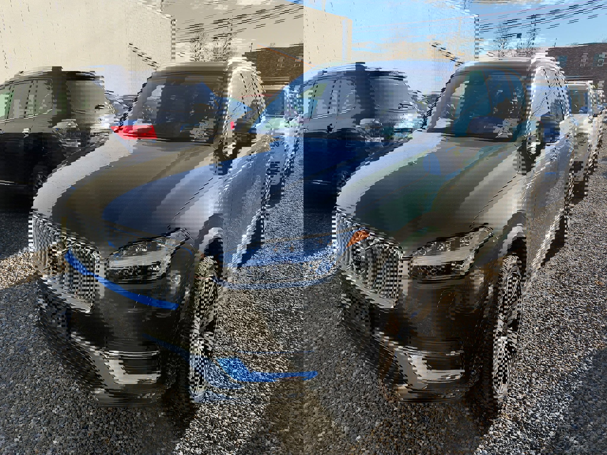 Used 2020 Volvo XC90 T6 Inscription w/ Protection Package image 2