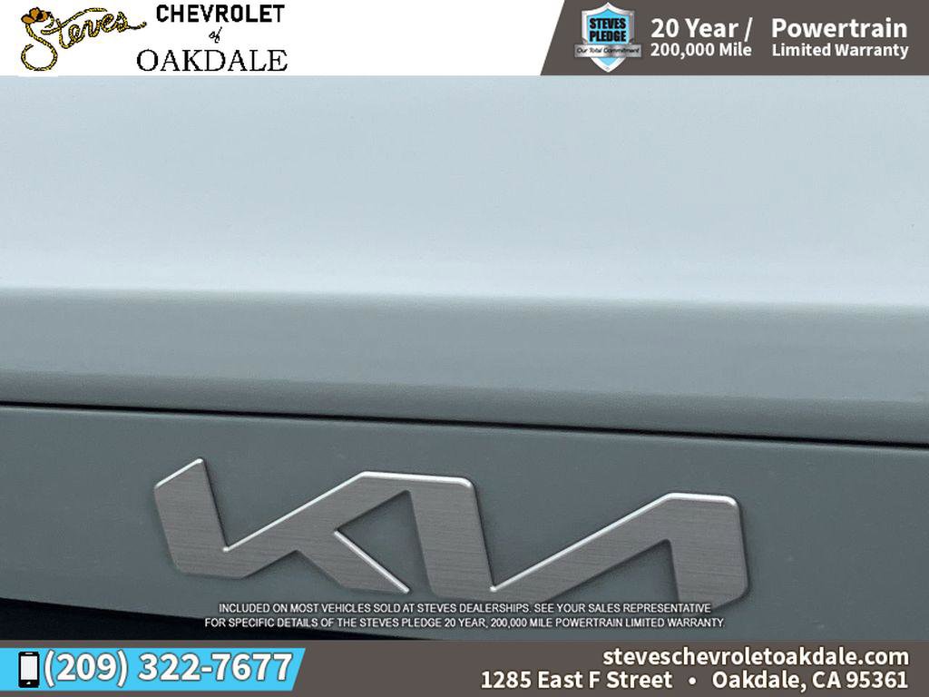 Used 2025 Kia K4 EX image 32