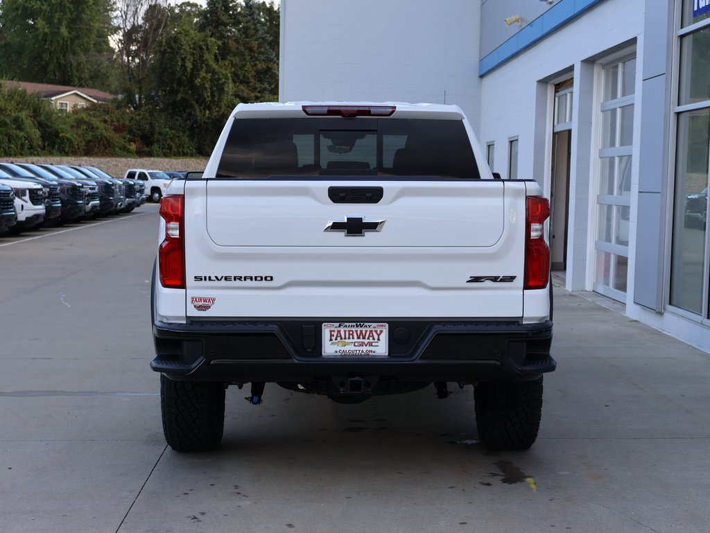 New 2026 Chevrolet Silverado 1500 ZR2 w/ Dark Appearance Package image 9