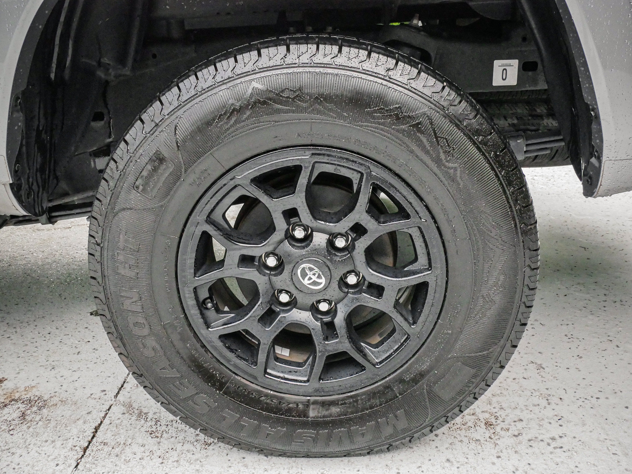 Used 2021 Toyota Tacoma SR5 RWD image 13