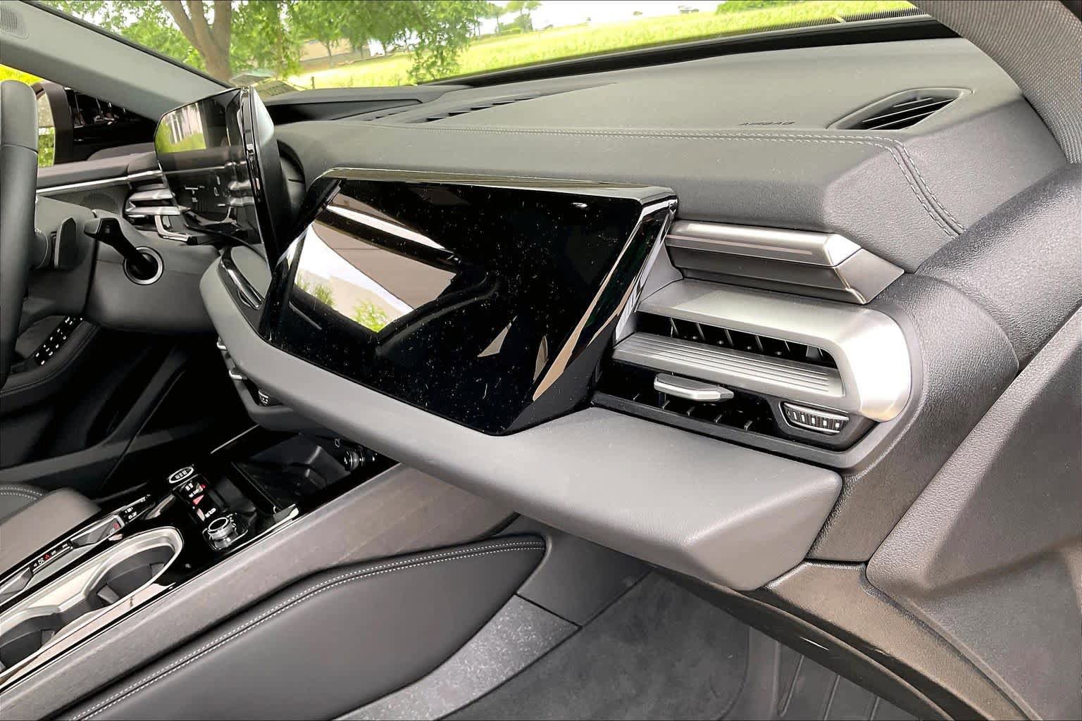 Used 2026 Audi A6 Premium Plus w/ Premium Plus Package AWD/4WD image 18