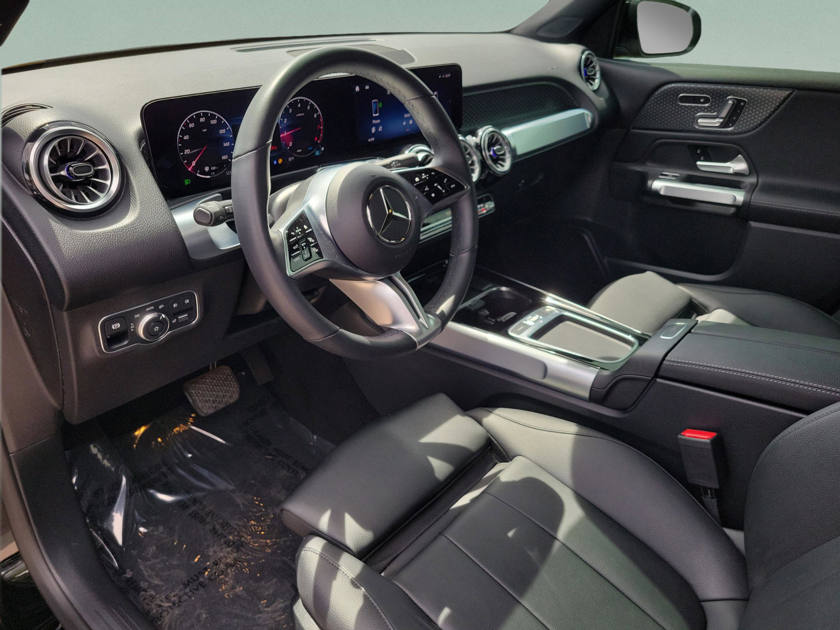 Certified 2024 Mercedes-Benz GLB 250 image 19