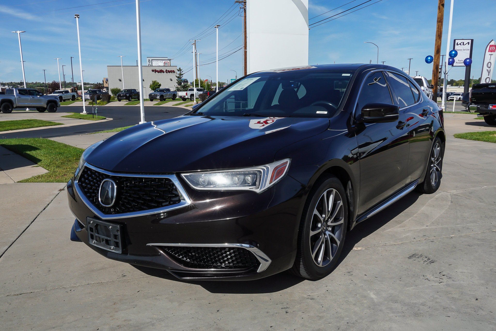 Used 2018 Acura TLX w/ Technology Package AWD/4WD image 4