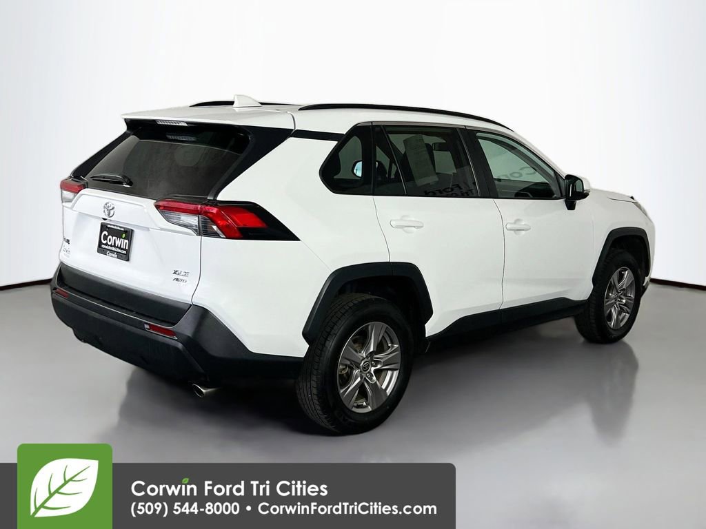 Used 2023 Toyota RAV4 XLE image 16
