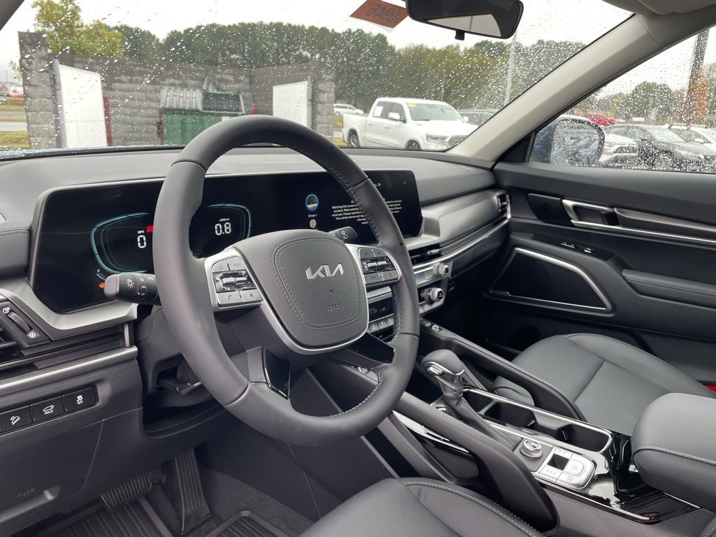 New 2025 Kia Telluride S image 10