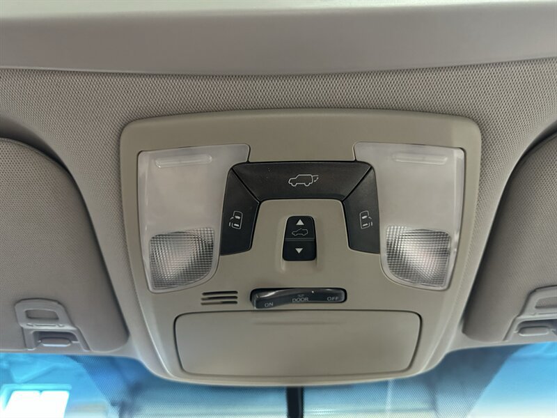 Used 2017 Toyota Sienna XLE w/ XLE Navigation Package AWD/4WD image 30
