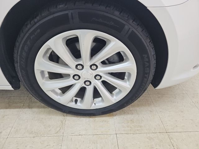 Used 2015 Buick LaCrosse Leather w/ Experience Buick Package image 10