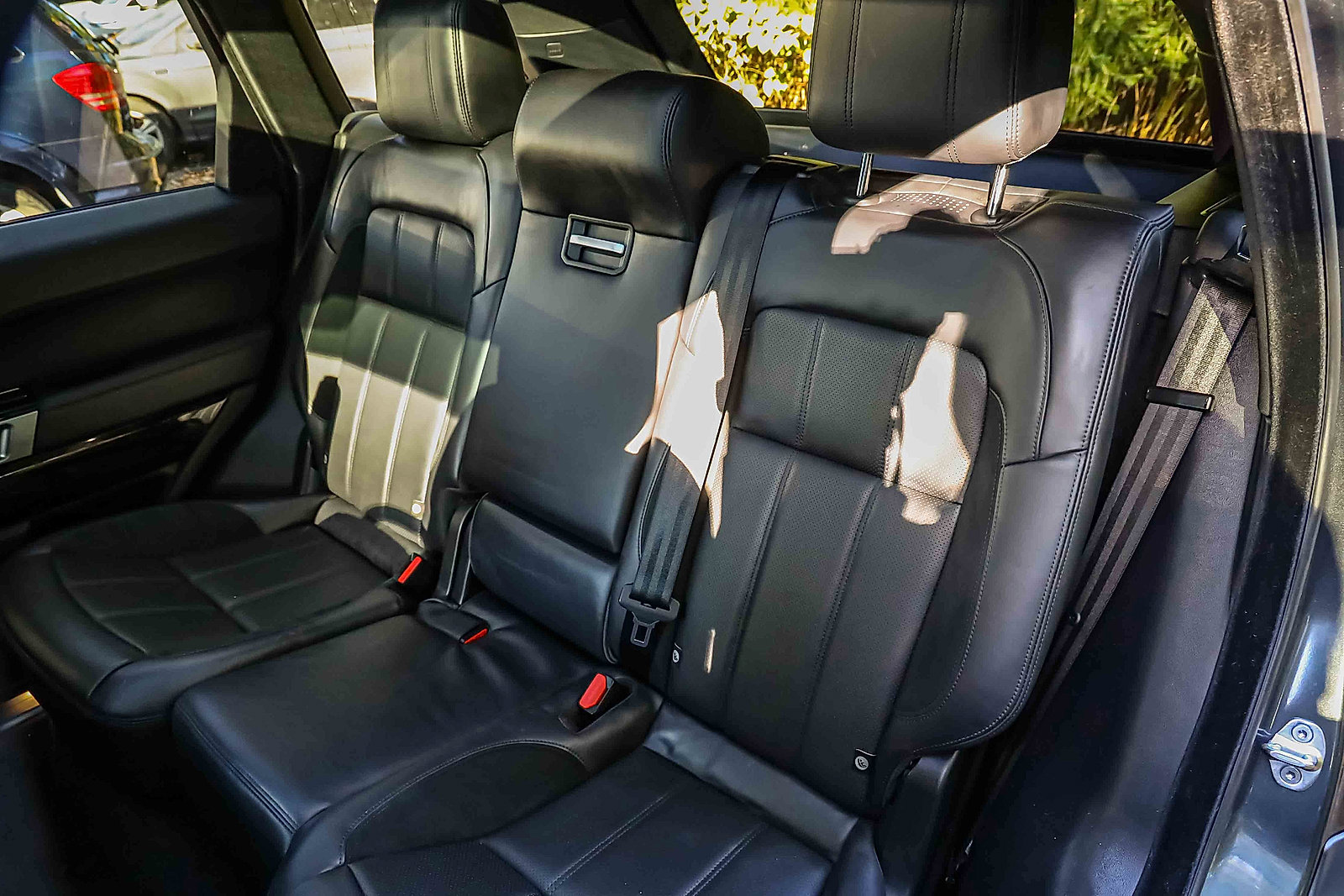 Used 2022 Land Rover Range Rover Sport HST image 21