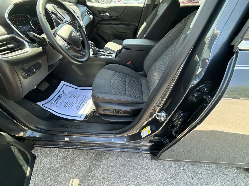 Used 2023 Chevrolet Equinox LT FWD image 12