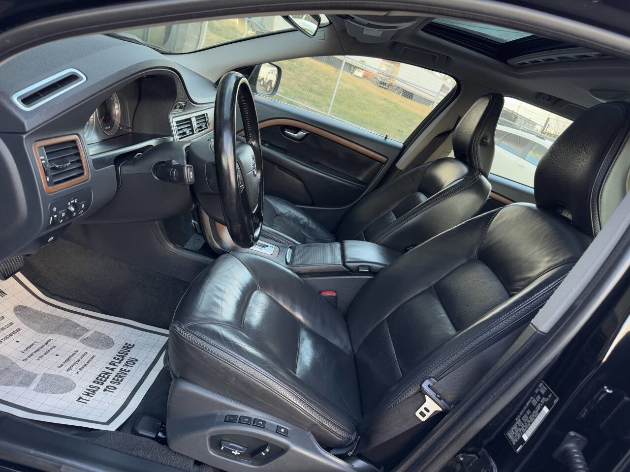 Used 2010 Volvo XC70 3.2 image 8