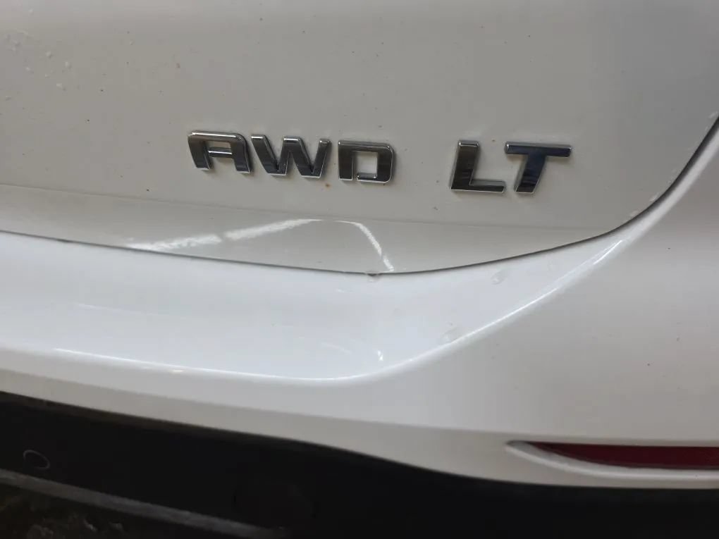 Used 2022 Chevrolet Equinox LT AWD/4WD image 16