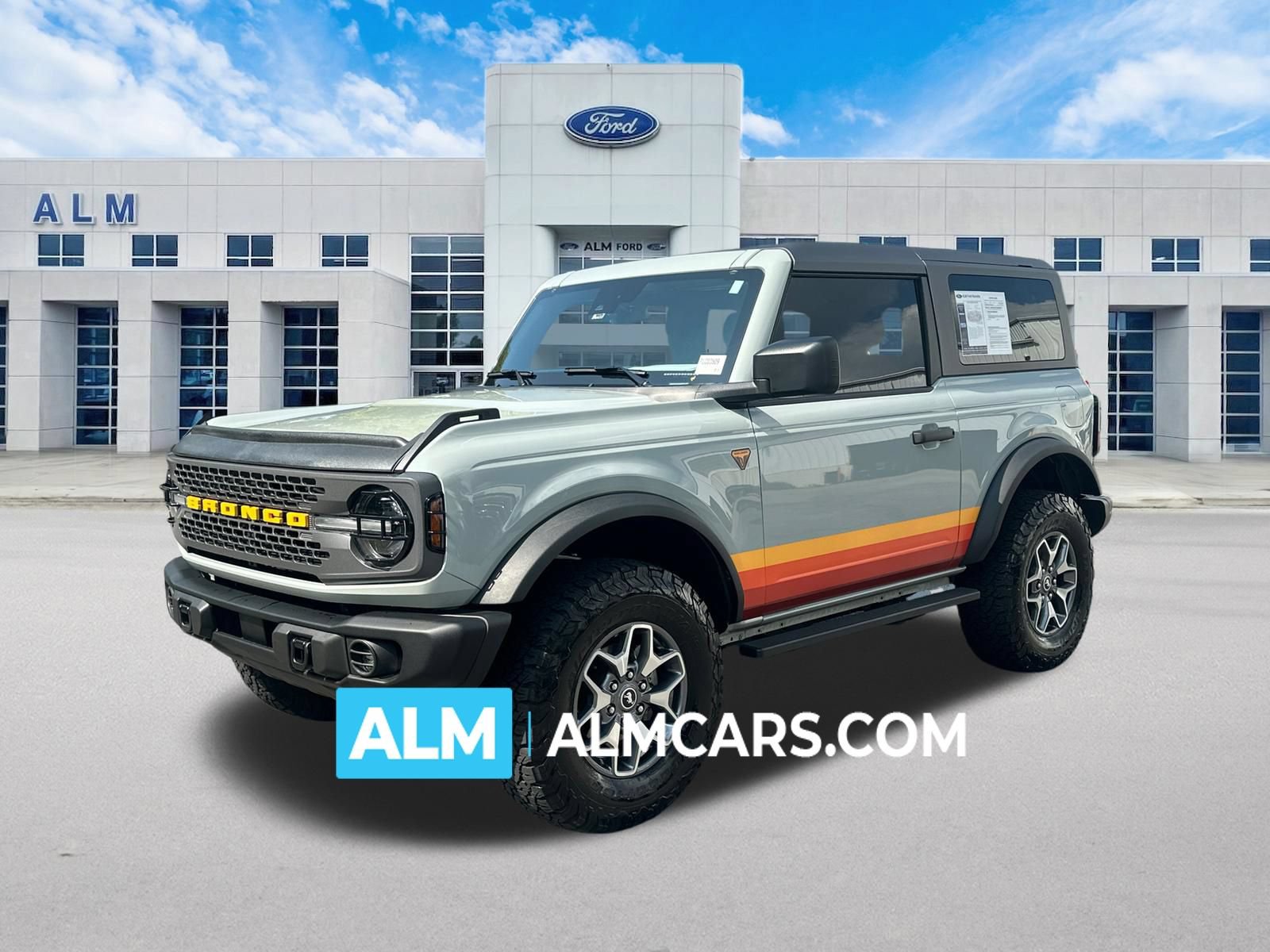 Certified 2023 Ford Bronco Badlands AWD/4WD image 1