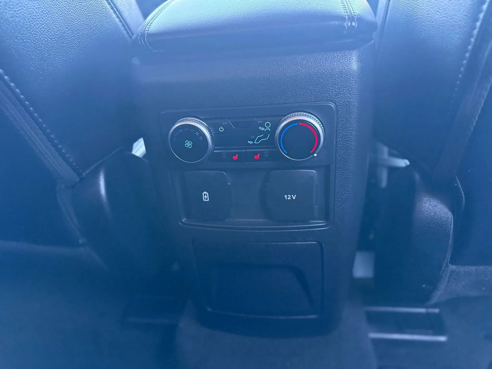 Used 2023 Ford Explorer Limited image 26