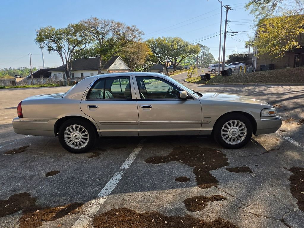 Used 2011 Mercury Grand Marquis LS image 23