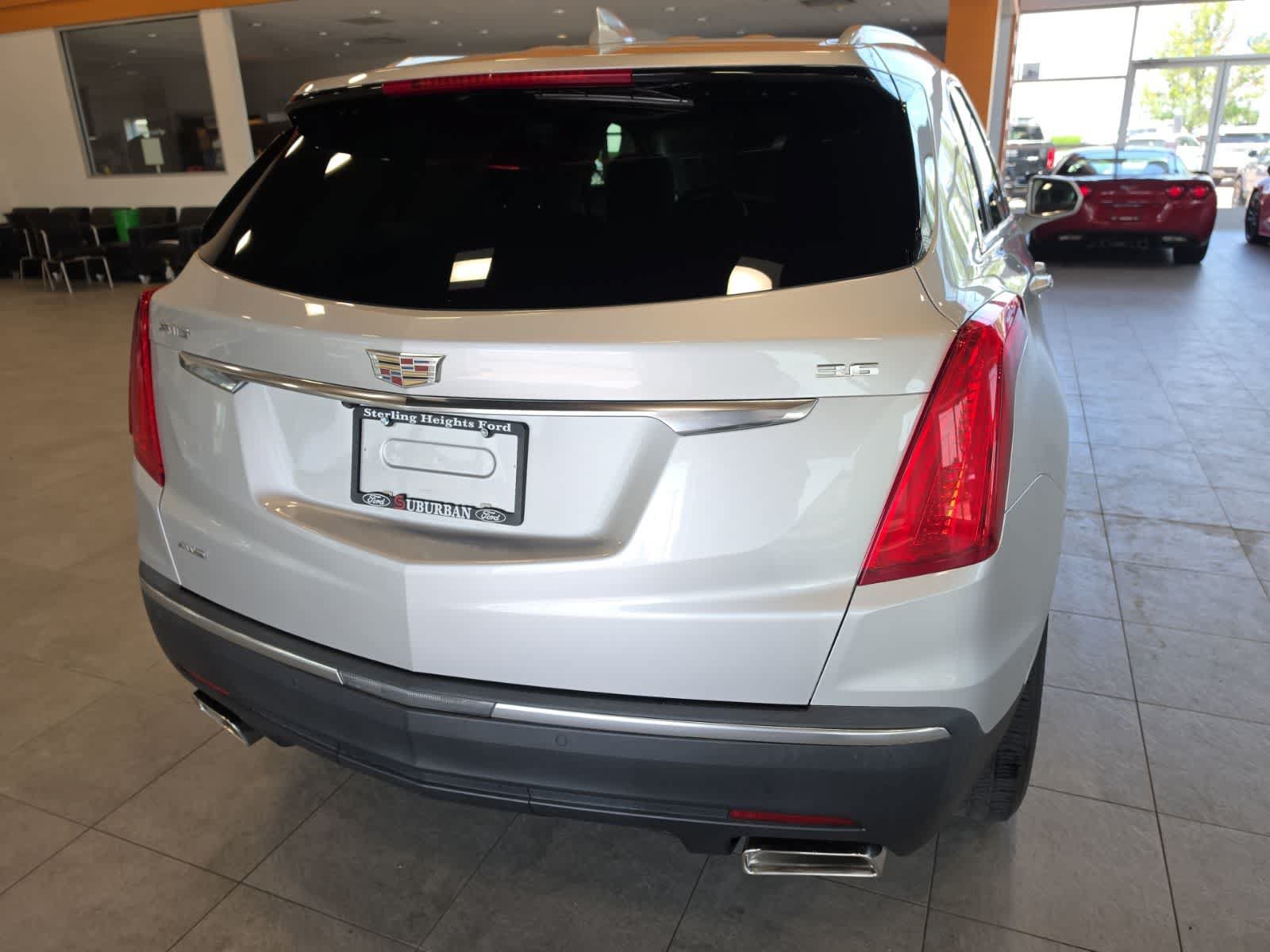 Used 2018 Cadillac XT5 Luxury AWD/4WD image 9