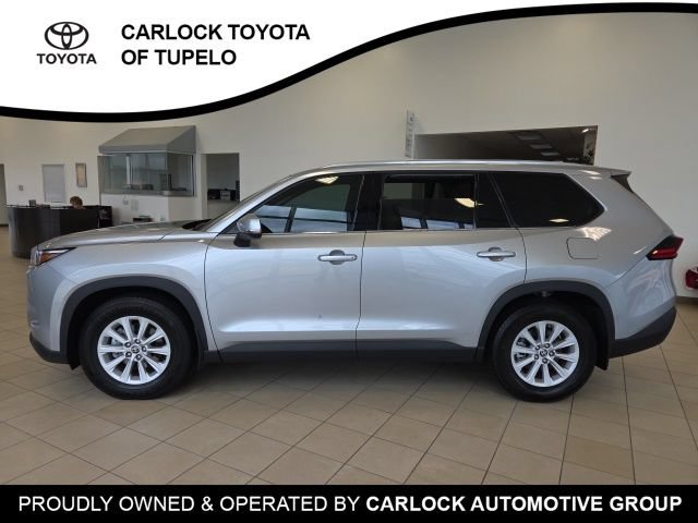 Used 2025 Toyota Grand Highlander FWD image 3