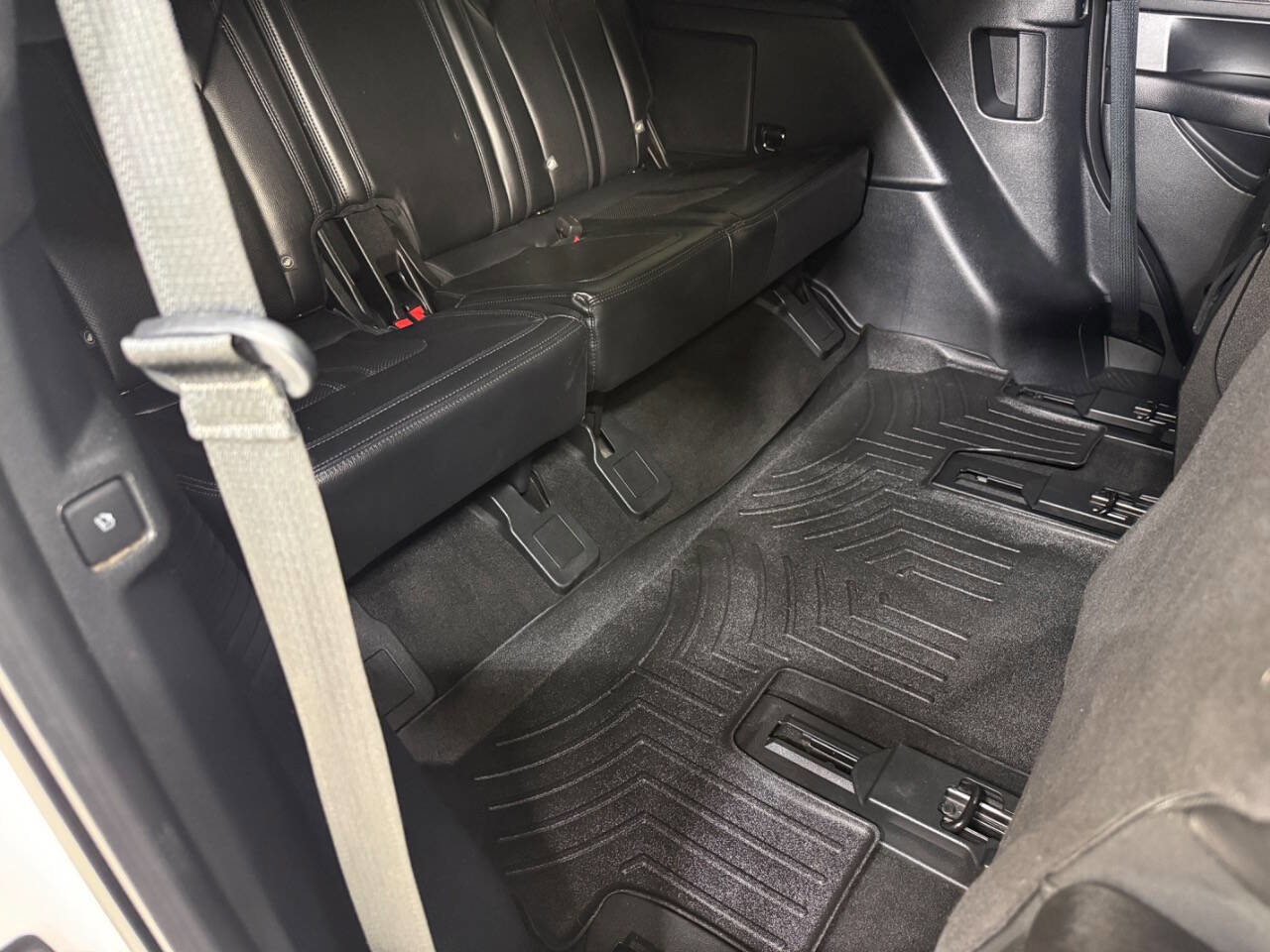 Used 2019 Ford Expedition Limited w/ Equipment Group 302A RWD image 31