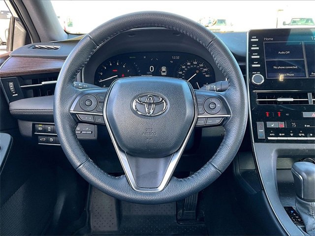 Used 2022 Toyota Avalon XLE image 16