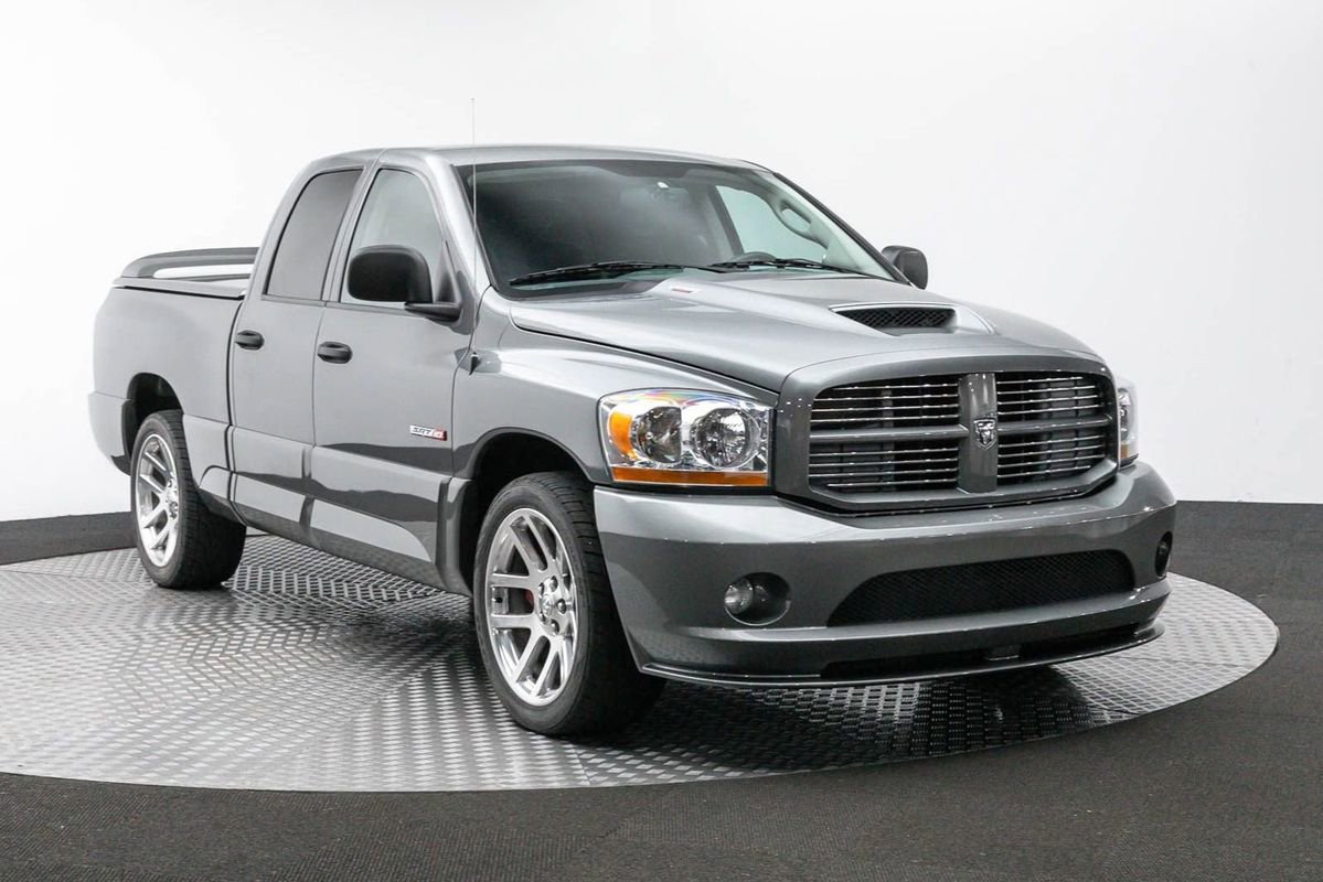 Used 2006 Dodge Ram 1500 Truck 2WD Quad Cab w/ Communication Pkg image 4