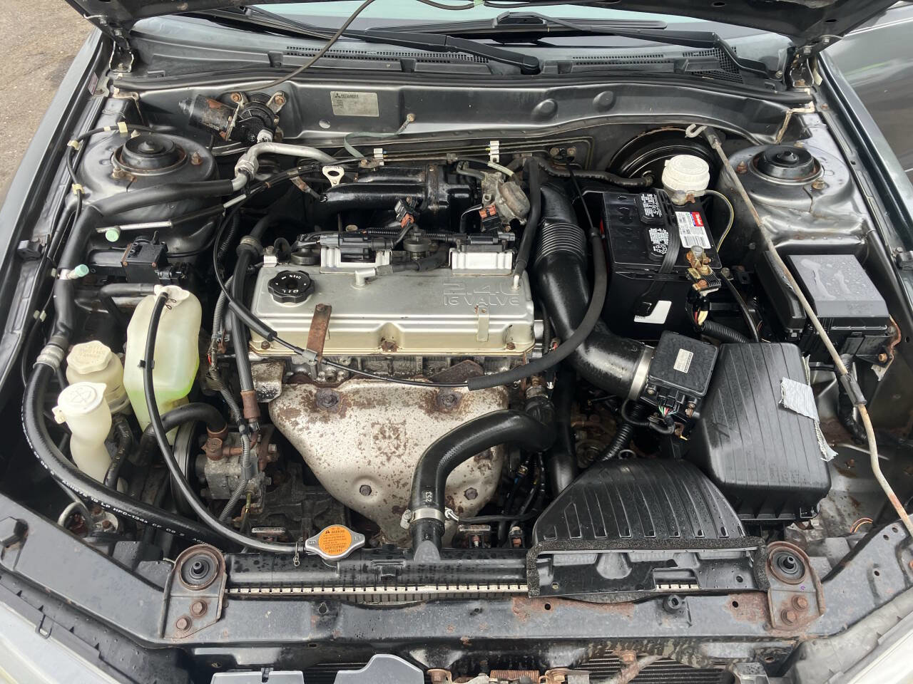 Used 2003 Mitsubishi Galant ES image 30