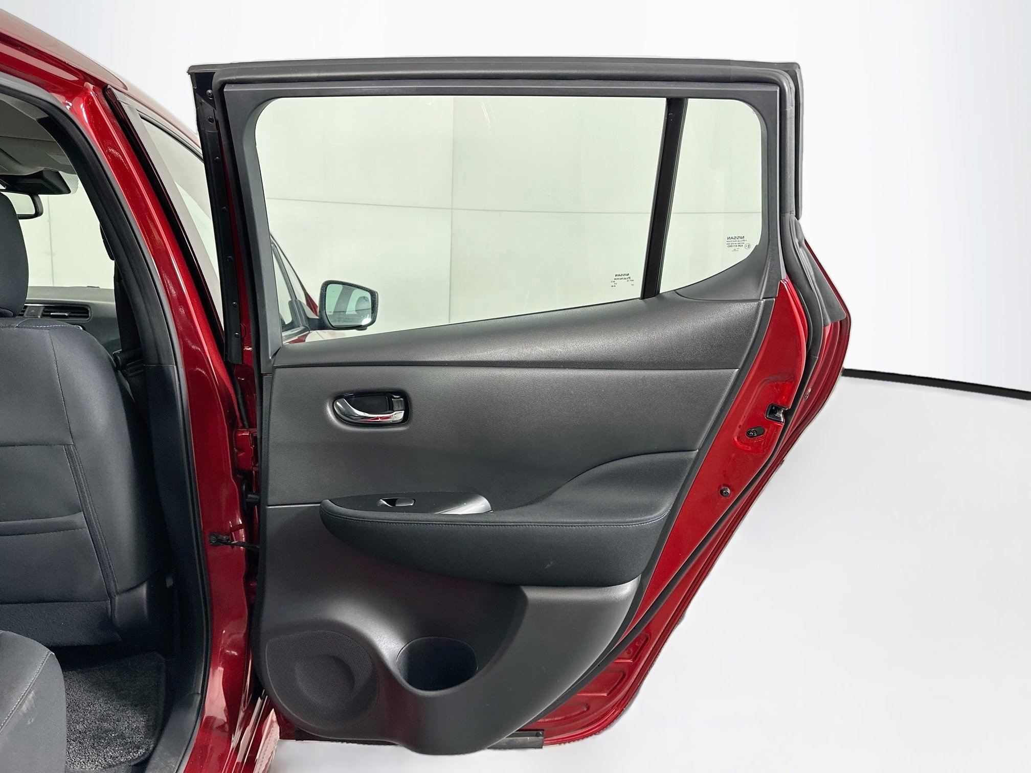 Used 2021 Nissan Leaf SV w/ SV Technology Package FWD image 30
