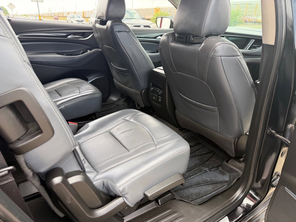 Used 2018 Buick Enclave Essence w/ Trailering Package FWD image 24