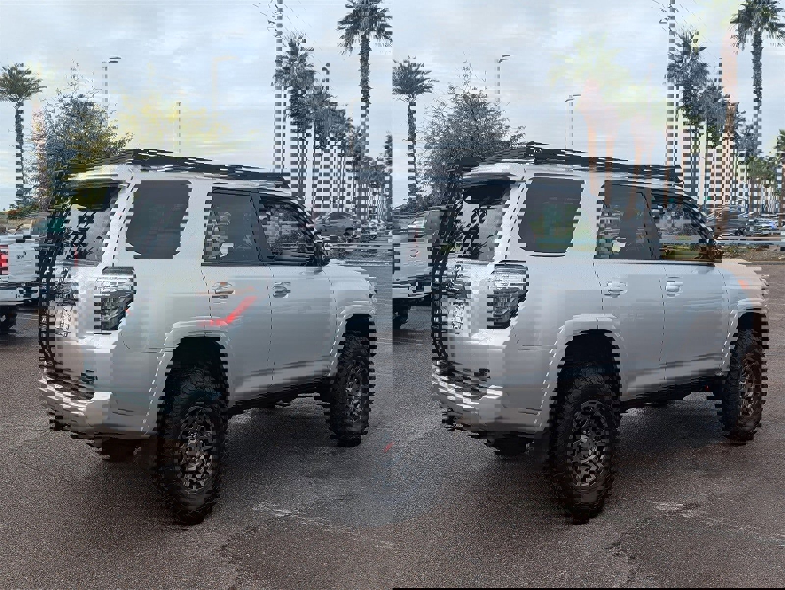 Used 2016 Toyota 4Runner SR5 image 5