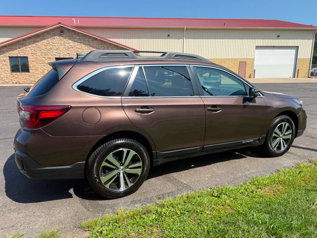 Used 2019 Subaru Outback 2.5i Limited AWD/4WD image 4