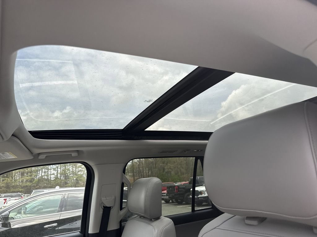 Used 2025 Ford Expedition Active AWD/4WD image 27