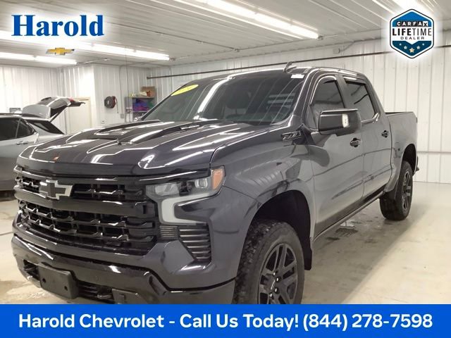 Used 2024 Chevrolet Silverado 1500 LT Trail Boss w/ LT Trail Boss Premium Package image 3