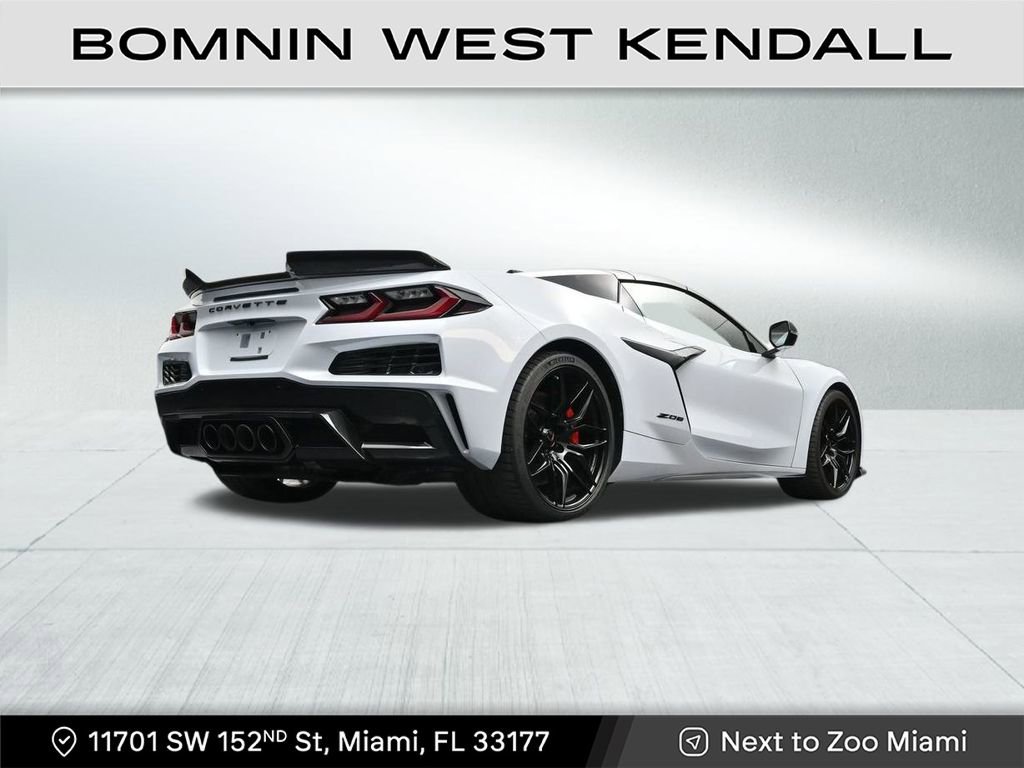 Used 2023 Chevrolet Corvette Z06 w/ Stealth Interior Trim Package image 24